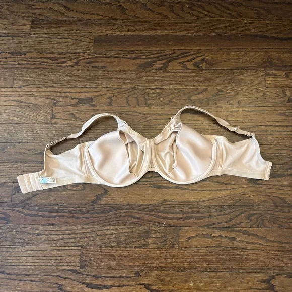 Wacoal Bodysuede Ultra Full Figure Seamless Underwire Tan Bra 85814 - Size 38DDD - Picture 4 of 5